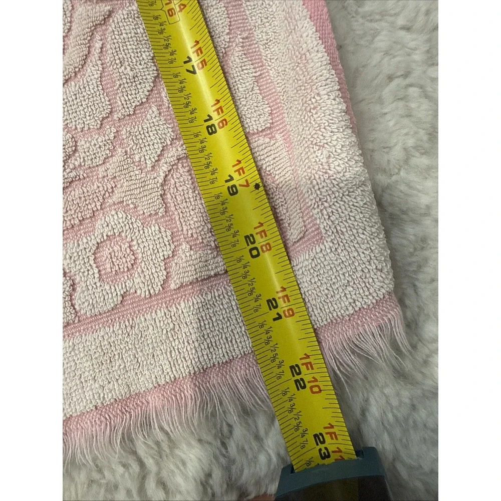Vintage Callaway Elmrose Pink & White Hand Towel 16x22